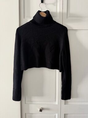 Zara Oversized Cropped Turtleneck Sweater - Black - Size S